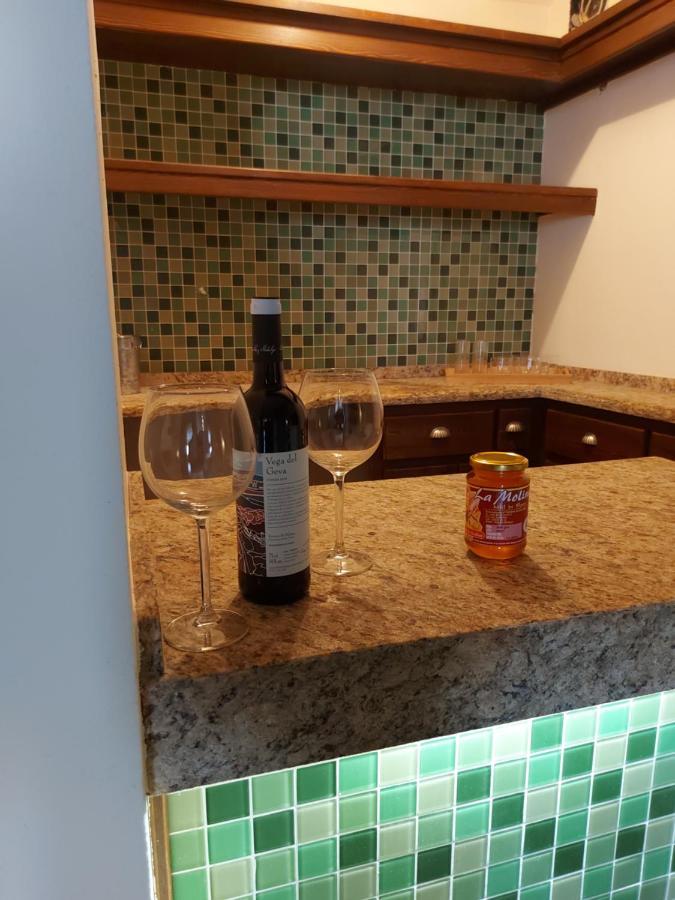Apartamentos Candela Alora Luaran gambar
