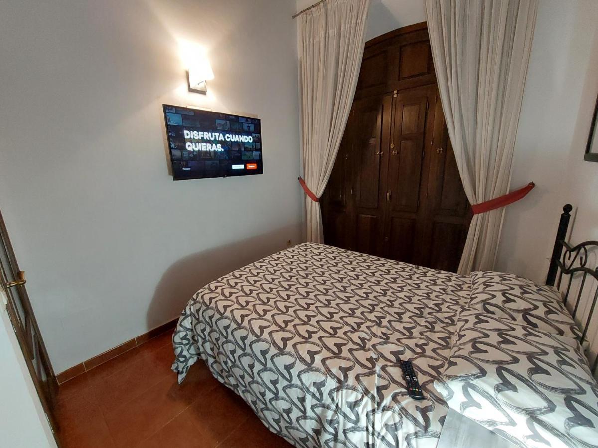 Apartamentos Candela Alora Luaran gambar